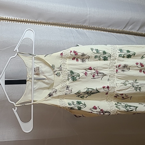 Lauren Conrad Disney collection Dress Size Small. - Picture 3 of 7